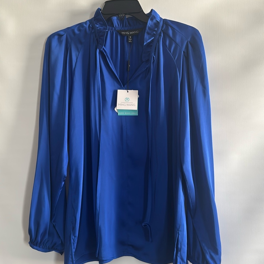 NWT. Ming Wang Top Ruffled Tie Keyhole Neck Crepe De Chine Blouse Deep Sky Sz S